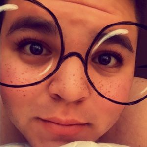 Meet your Posher, Adrian